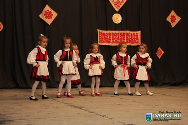 barot-napok-191bc6b66c-2367-b4dc-e2ec-8173b35f1a8059BB2CBB-E8A7-85EC-A622-7E6110E6EBCE.jpg