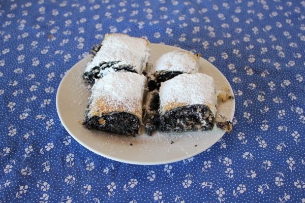 sari-makosretes5eb39b19-851d-934b-ebec-fb259ad1a33eB30B9376-821E-32EC-76A5-304F865BC7D4.jpg